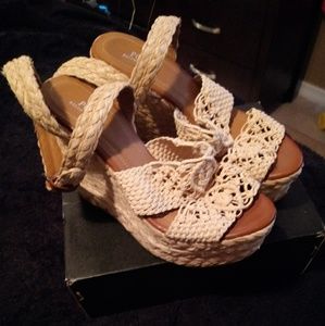 Polo wedges